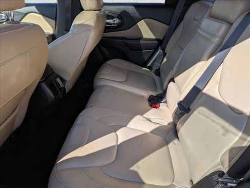 Used 2015 Jeep Cherokee Limited w/ Trailer Tow Group image 17