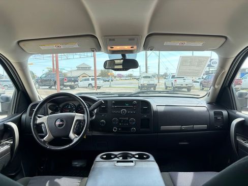 Used 2011 GMC Sierra 2500 SLE w/ SLE Preferred Package image 14