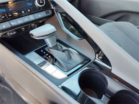 Certified 2023 Hyundai Elantra SEL w/ Convenience Package image 25