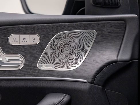 New 2026 Mercedes-Benz GLS 580 4MATIC image 15