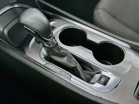 Used 2023 Chevrolet Malibu LT FWD image 16