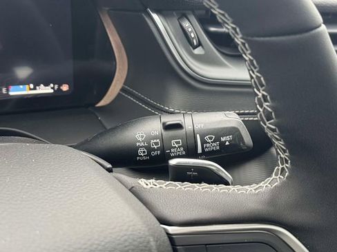 New 2026 Jeep Grand Cherokee Laredo image 19