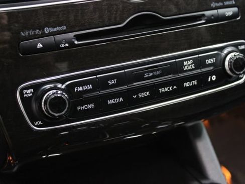 Used 2014 Kia Cadenza Premium w/ Luxury Package FWD image 20