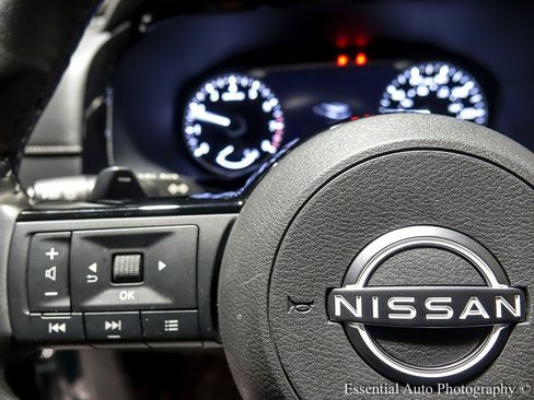 Used 2023 Nissan Pathfinder SL image 18