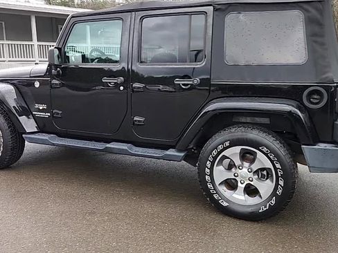 Used 2017 Jeep Wrangler Unlimited Sahara w/ Connectivity Group image 4