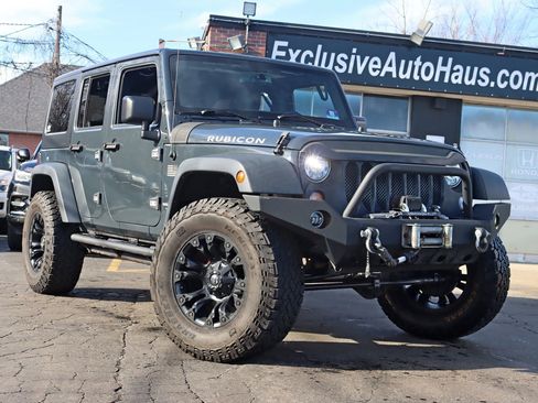 Used 2017 Jeep Wrangler Unlimited Rubicon w/ Dual Top Group image 8