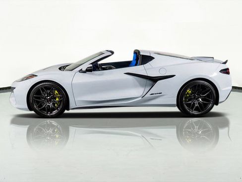 Used 2023 Chevrolet Corvette Z06 image 21