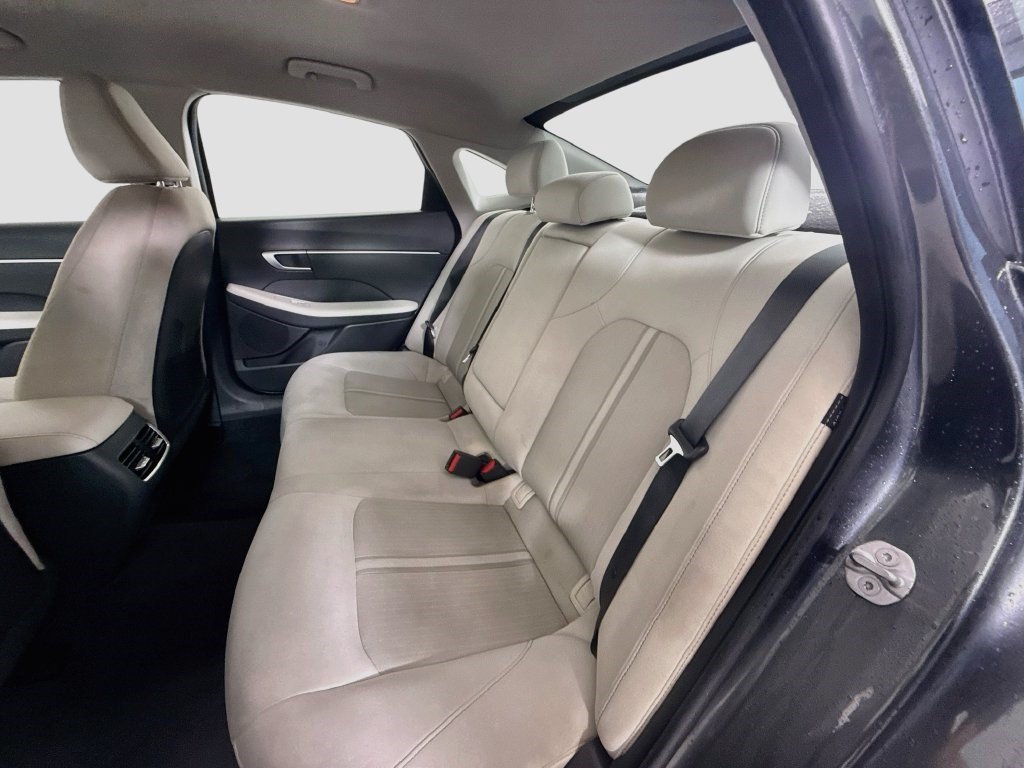 Used 2025 Hyundai Sonata SEL FWD image 23