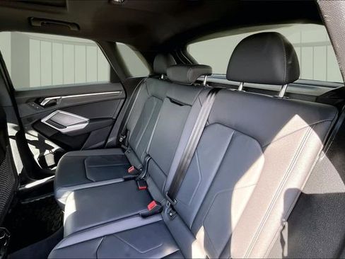 Used 2025 Audi Q3 2.0T Premium w/ Convenience Package image 22