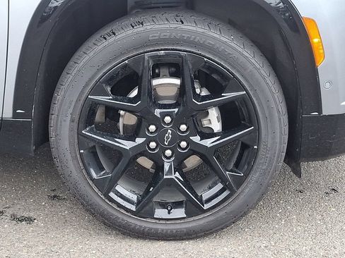 Used 2024 Chevrolet Traverse RS AWD/4WD image 8