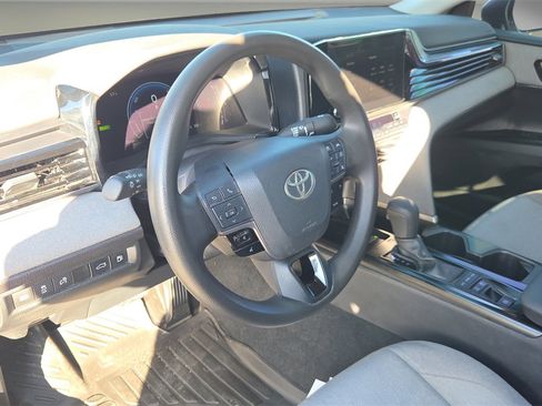 Used 2025 Toyota Camry XSE image 23