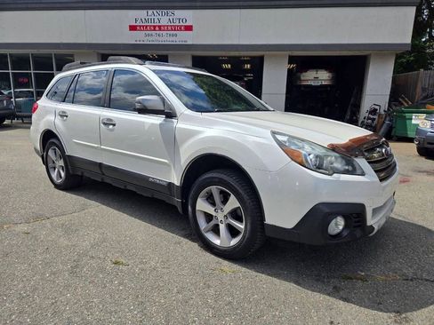 Used 2013 Subaru Outback 3.6R Limited image 42