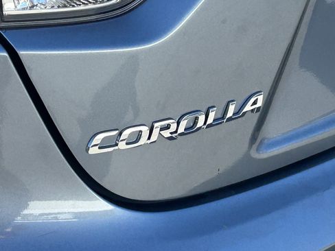 Used 2024 Toyota Corolla LE w/ LE Convenience Package FWD image 4