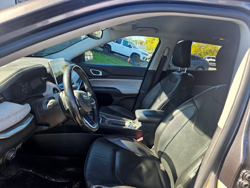 Used 2022 Jeep Compass Latitude AWD/4WD image 7