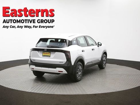 Used 2025 Nissan Kicks S image 39