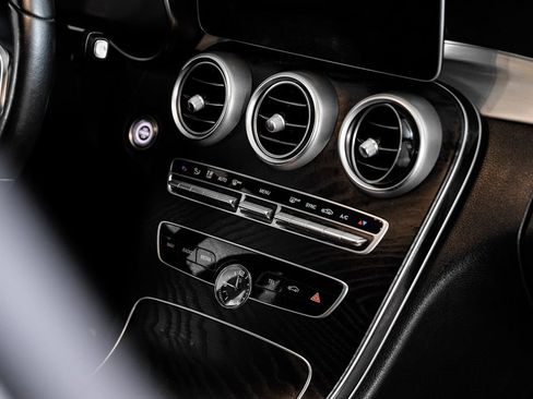 Used 2021 Mercedes-Benz C 300 Sedan w/ Premium Package image 22