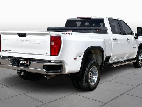 Used 2022 Chevrolet Silverado 3500 LT w/ Convenience Package image 12