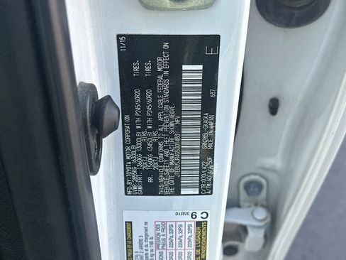 Used 2016 Toyota 4Runner Limited AWD/4WD image 35