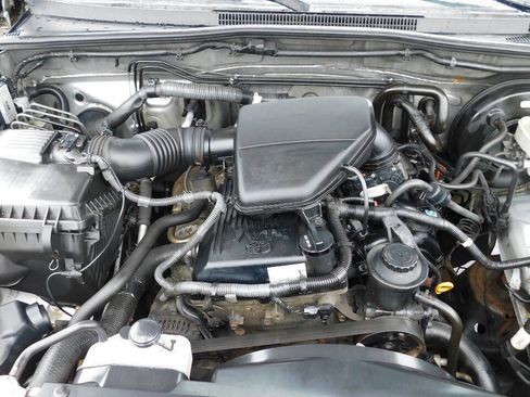 Used 2013 Toyota Tacoma 2WD Regular Cab image 24