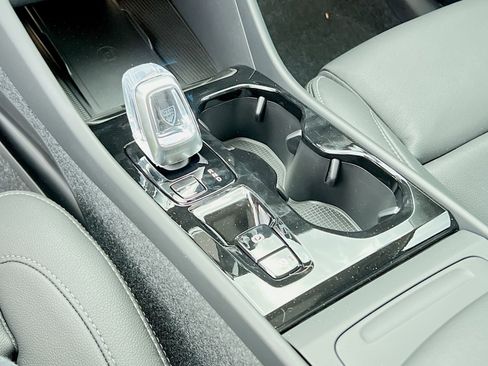 New 2026 Volvo XC40 B5 Plus w/ Protection Package Premier image 22