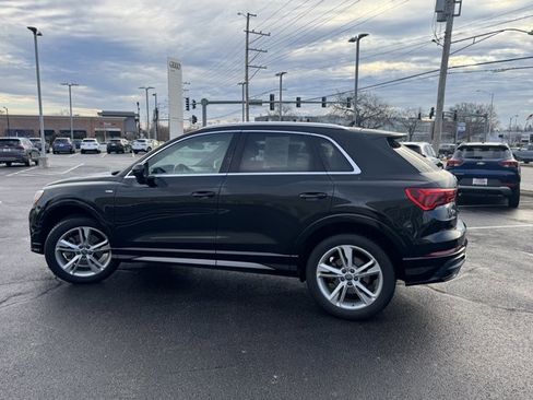 Used 2020 Audi Q3 2.0T Premium w/ Convenience Package image 4