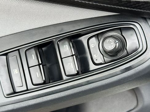 Used 2019 Subaru Crosstrek 2.0i Premium image 13