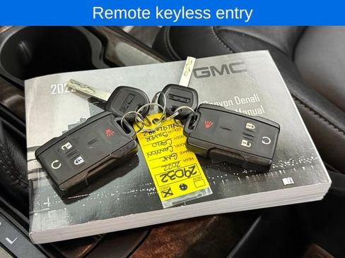 Used 2022 GMC Canyon Elevation w/ Elevation Premium Package AWD/4WD image 22