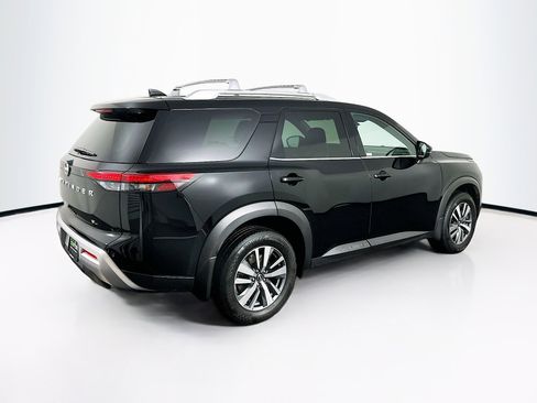 Used 2024 Nissan Pathfinder SL image 9