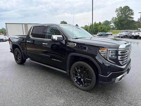 Used 2023 GMC Sierra 1500 Denali w/ Technology Package AWD/4WD image 10