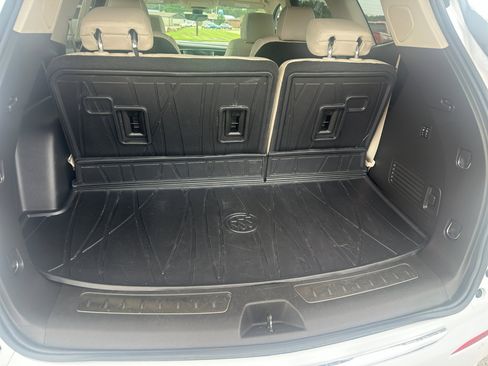 Used 2023 Buick Enclave Avenir w/ Avenir Technology Package image 7