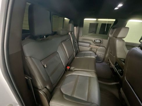 Used 2020 GMC Sierra 3500 Denali w/ Denali Ultimate Package image 28