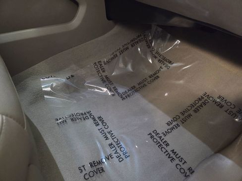 Used 2019 Chevrolet Tahoe LT w/ Luxury Package image 60