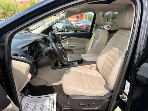 Used 2018 Ford Escape SEL w/ Ford Safe & Smart Package image 12