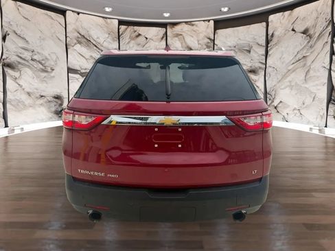 Used 2018 Chevrolet Traverse LT w/ LPO, Floor Liner Package AWD/4WD image 6