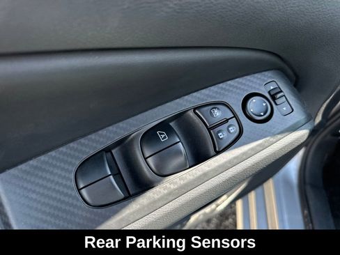 Used 2025 Nissan Altima 2.5 SV image 11