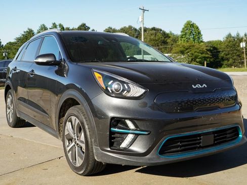 Used 2022 Kia Niro EX w/ Cold Weather Package FWD image 36
