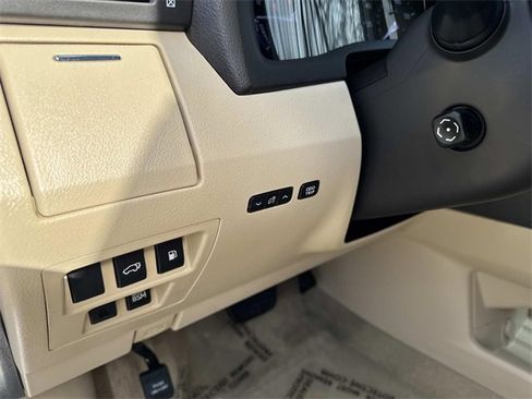 Used 2015 Lexus RX 450h FWD image 32