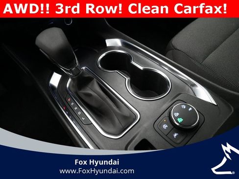 Used 2023 Chevrolet Traverse LT image 18