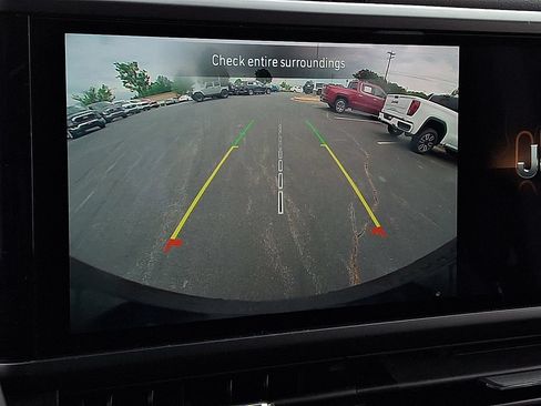 Used 2024 Jeep Wrangler Unlimited Sahara AWD/4WD image 16
