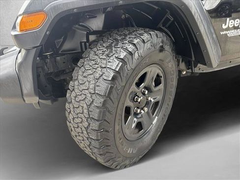 Used 2018 Jeep Wrangler Unlimited Sport AWD/4WD image 25