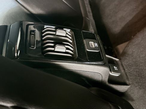 Used 2025 Jeep Compass Limited image 26