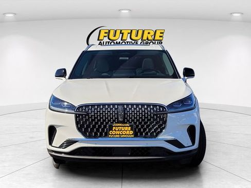 New 2026 Lincoln Aviator Reserve image 3