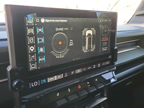 Used 2024 GMC Hummer EV 3X AWD/4WD image 28
