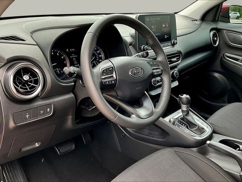 Certified 2022 Hyundai Kona SEL w/ Convenience Package FWD image 18