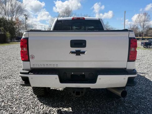 Used 2019 Chevrolet Silverado 2500 High Country w/ Duramax Plus Package image 6