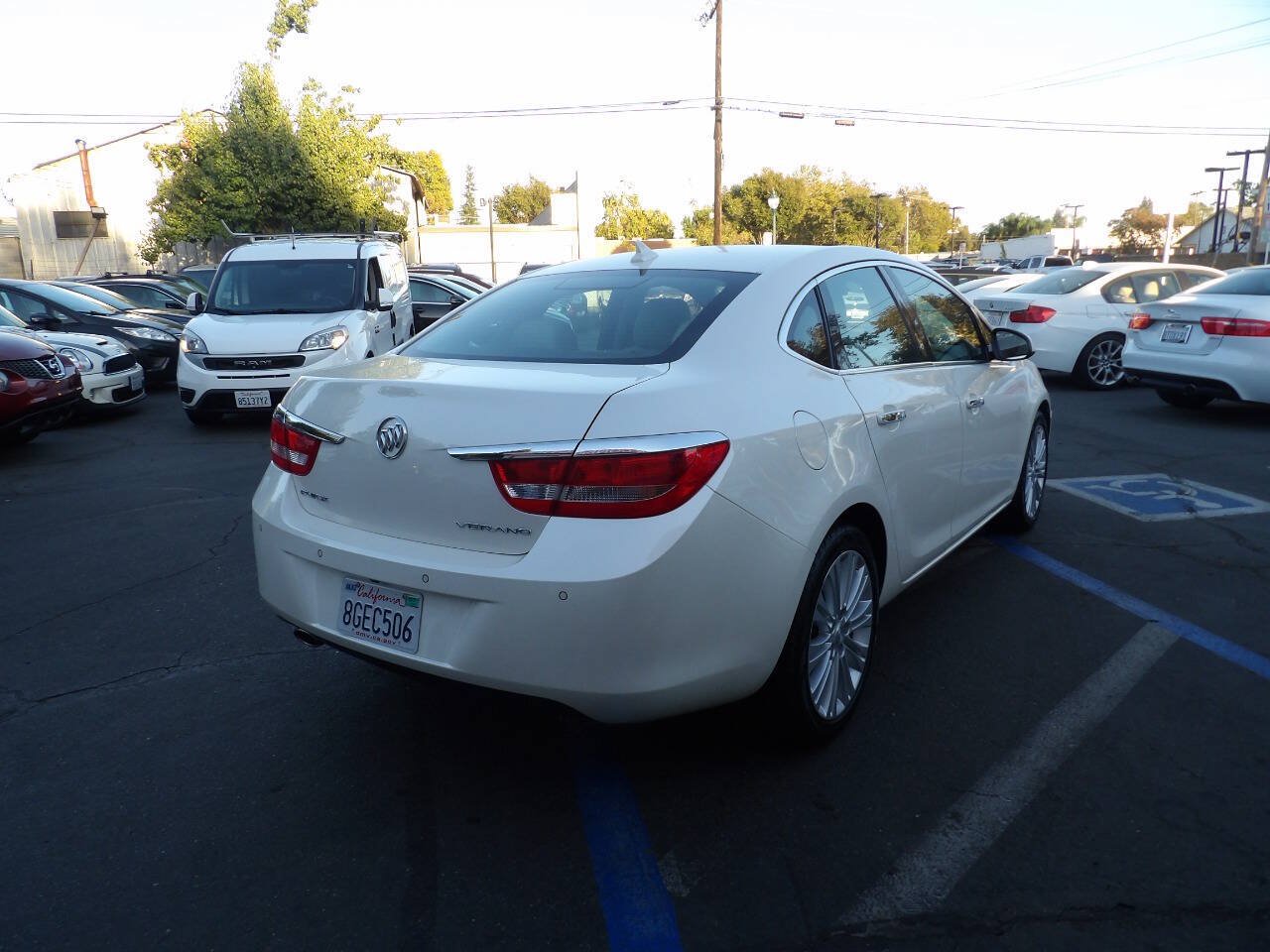 Used 2013 Buick Verano Convenience FWD image 3