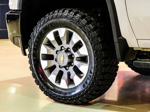 Used 2021 Chevrolet Silverado 2500 Custom w/ Custom Value Package image 48