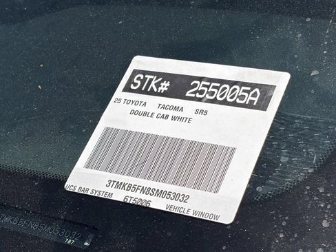 Used 2025 Toyota Tacoma SR5 RWD image 15