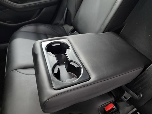 Used 2024 MAZDA MAZDA3 s image 32