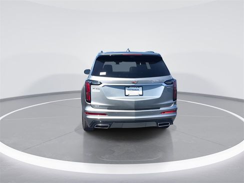 Used 2023 Cadillac XT6 Sport w/ Technology Package image 7